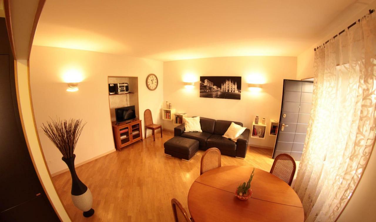 B&B Terrazza Baires - In The Heart Of Милано Екстериор снимка