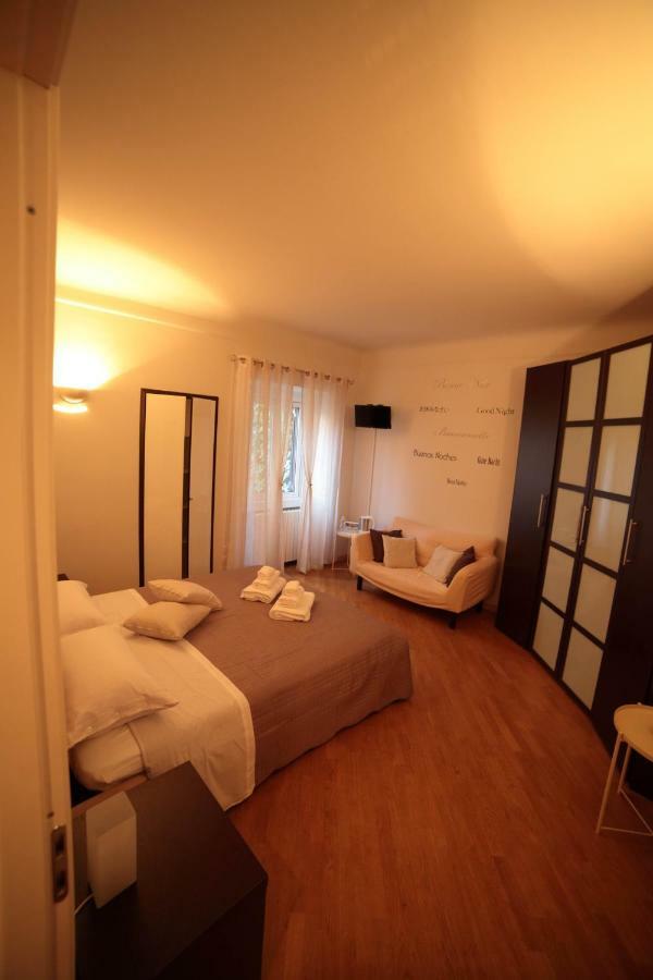 B&B Terrazza Baires - In The Heart Of Милано Екстериор снимка